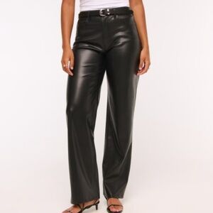 Abercrombie high rise 90 relaxed vegan leather Pants size 27 curve love